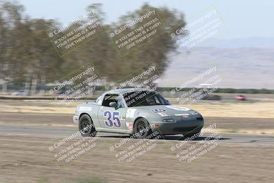 media/Jun-02-2024-CalClub SCCA (Sun) [[05fc656a50]]/Group 3/Qualifying/